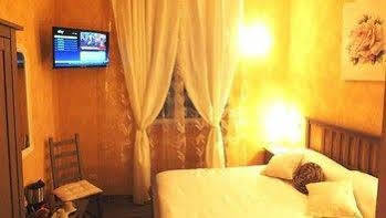 Domus Solis San Pietro Guest house *