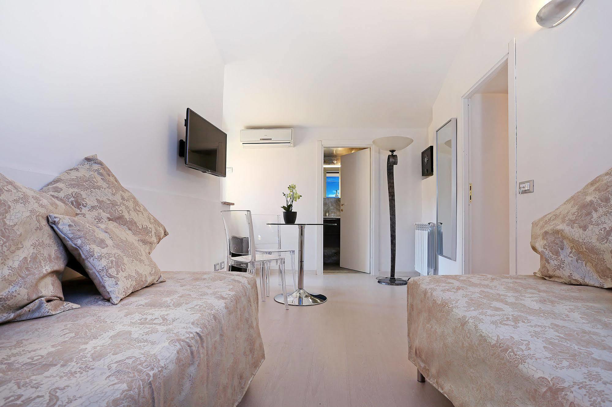 Myrome Navona 3* Rome