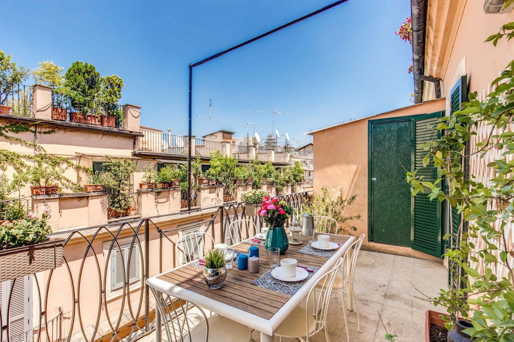 Aweshomeitaly - Spagna Glamour Life Penthouse Rome