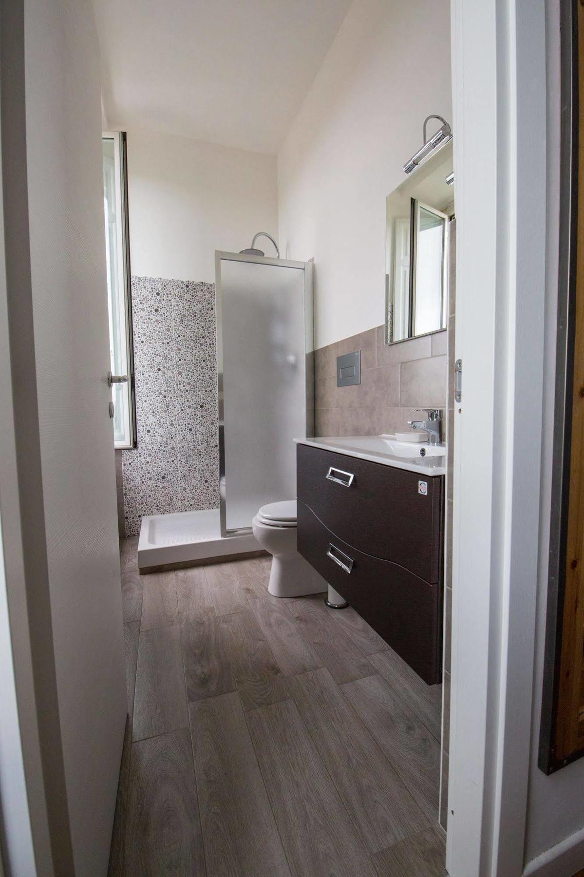 Urban Pine Rooms Guest house Rome
