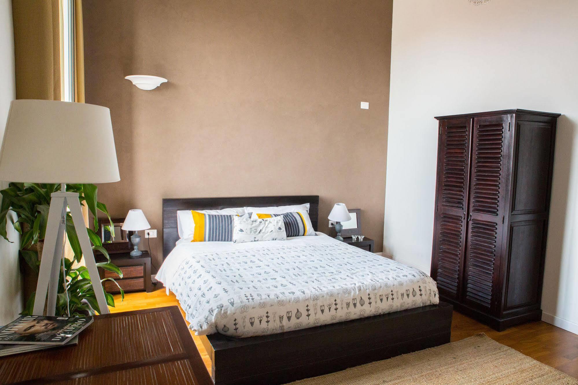 Urban Pine Rooms