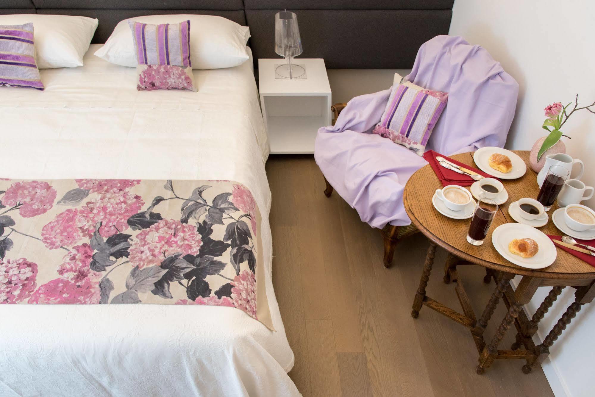 Approdo Ripetta Bed & Breakfast Rome