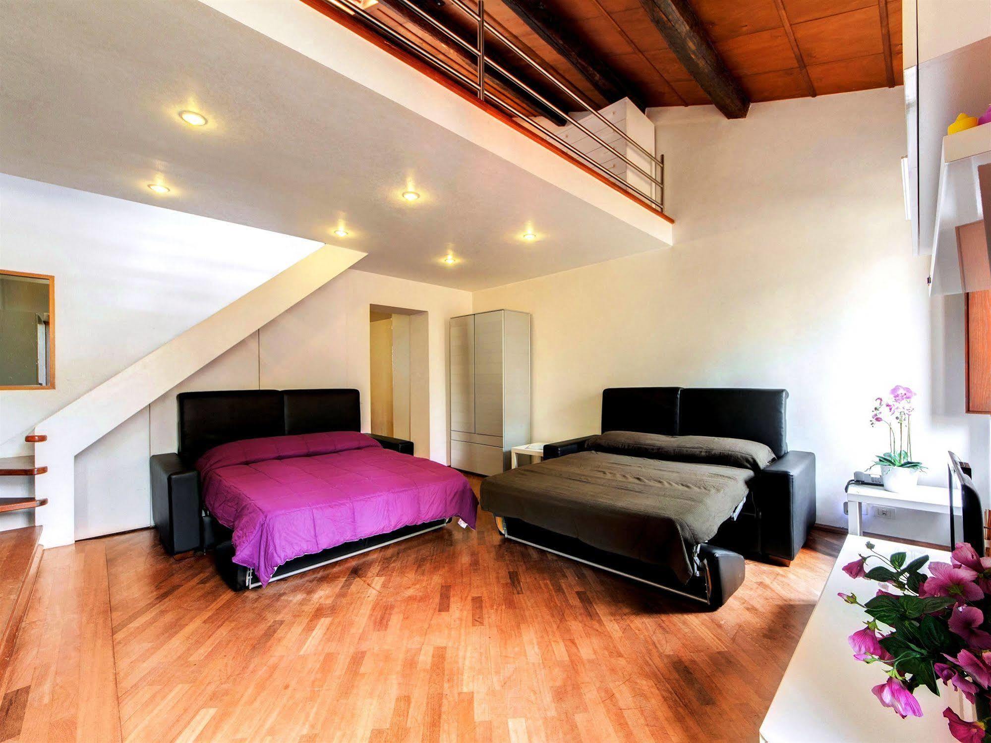Purple Fandango Apartment *