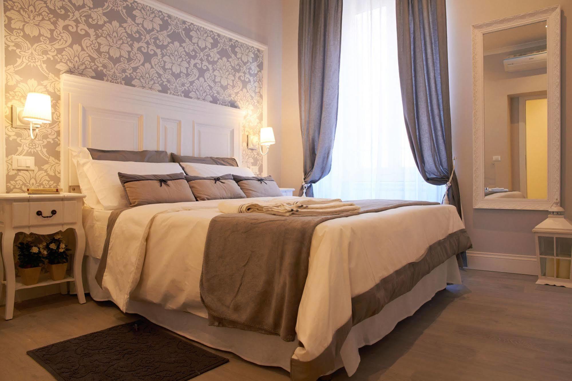 Charme & Chic Rome