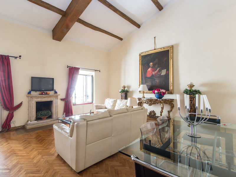 Palazzo Lancellotti Luxury Hotel Rome