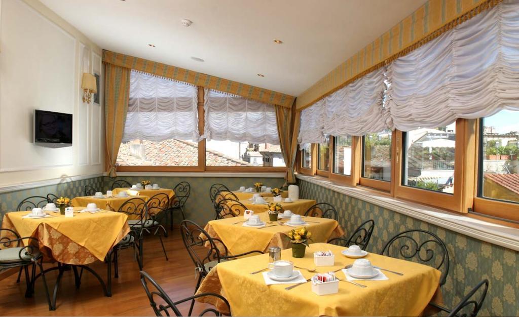 Hotel La Lumiere Di Piazza Di Spagna 3*