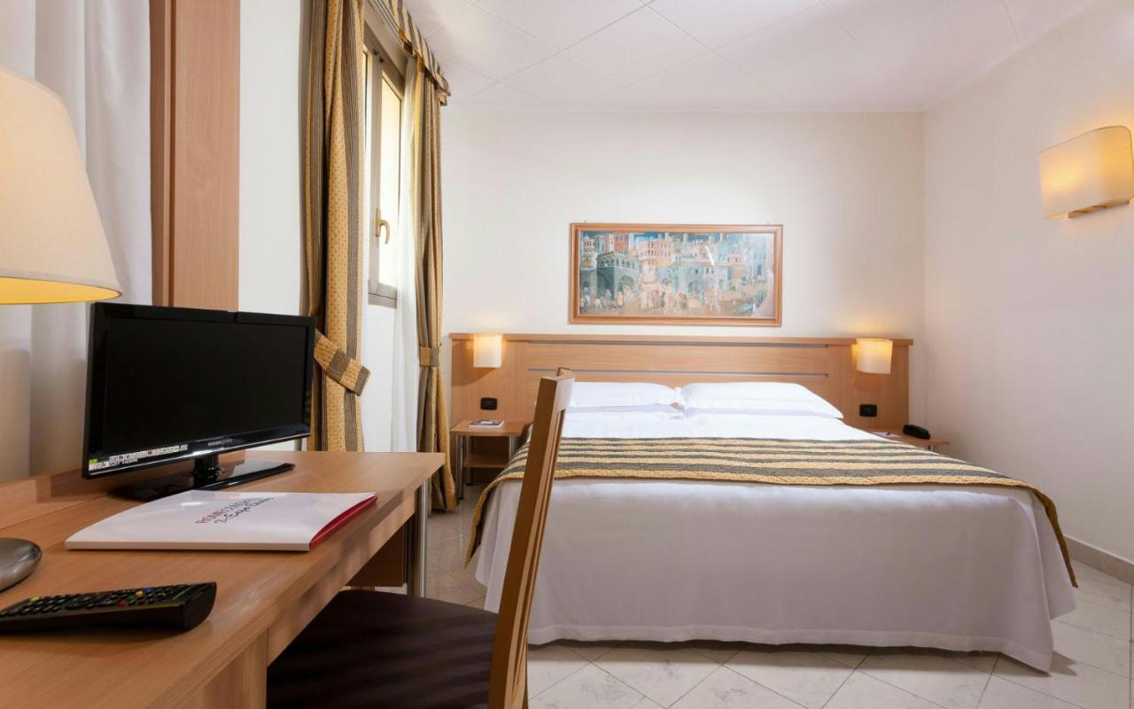 Hotel The Church Village 3*