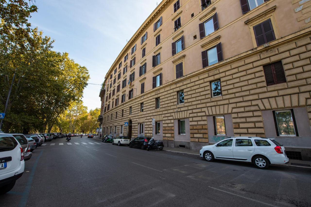 Guest house Lungotevere Ripa 2*