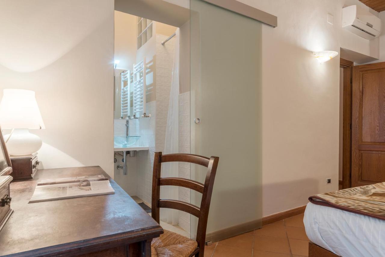 Borghese Roomy Flat * Rome