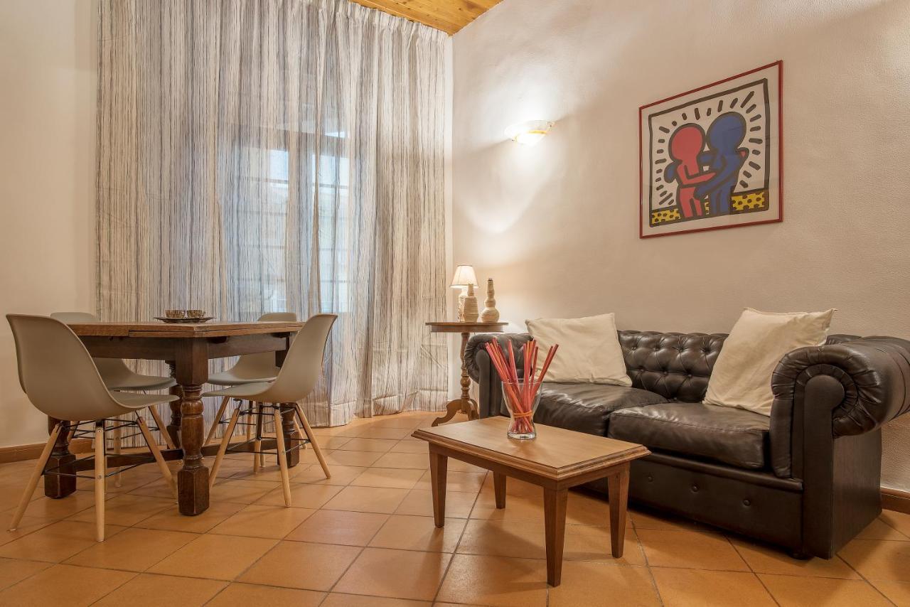 Borghese Roomy Flat * Rome