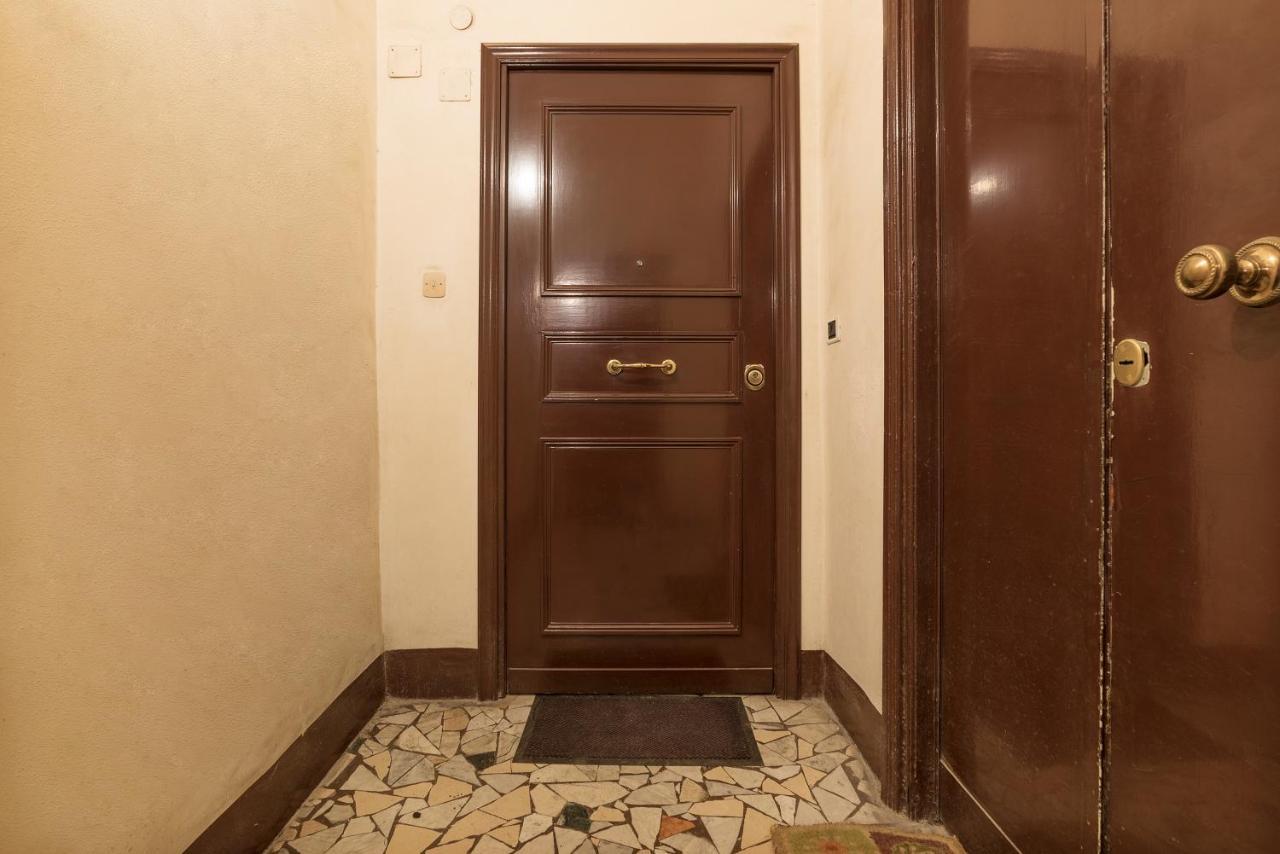Apartment Borghese Roomy Flat