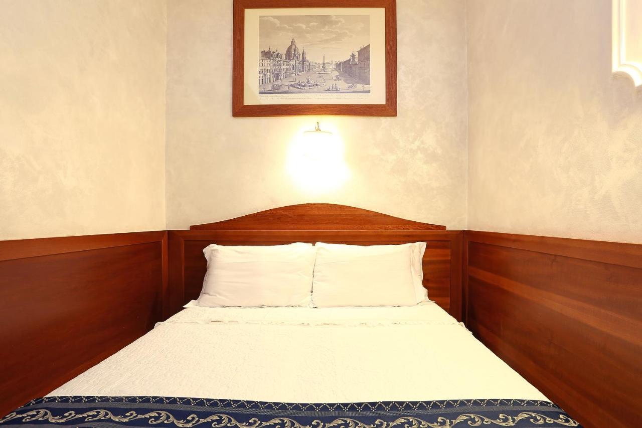 Adorasuite Bed & Breakfast