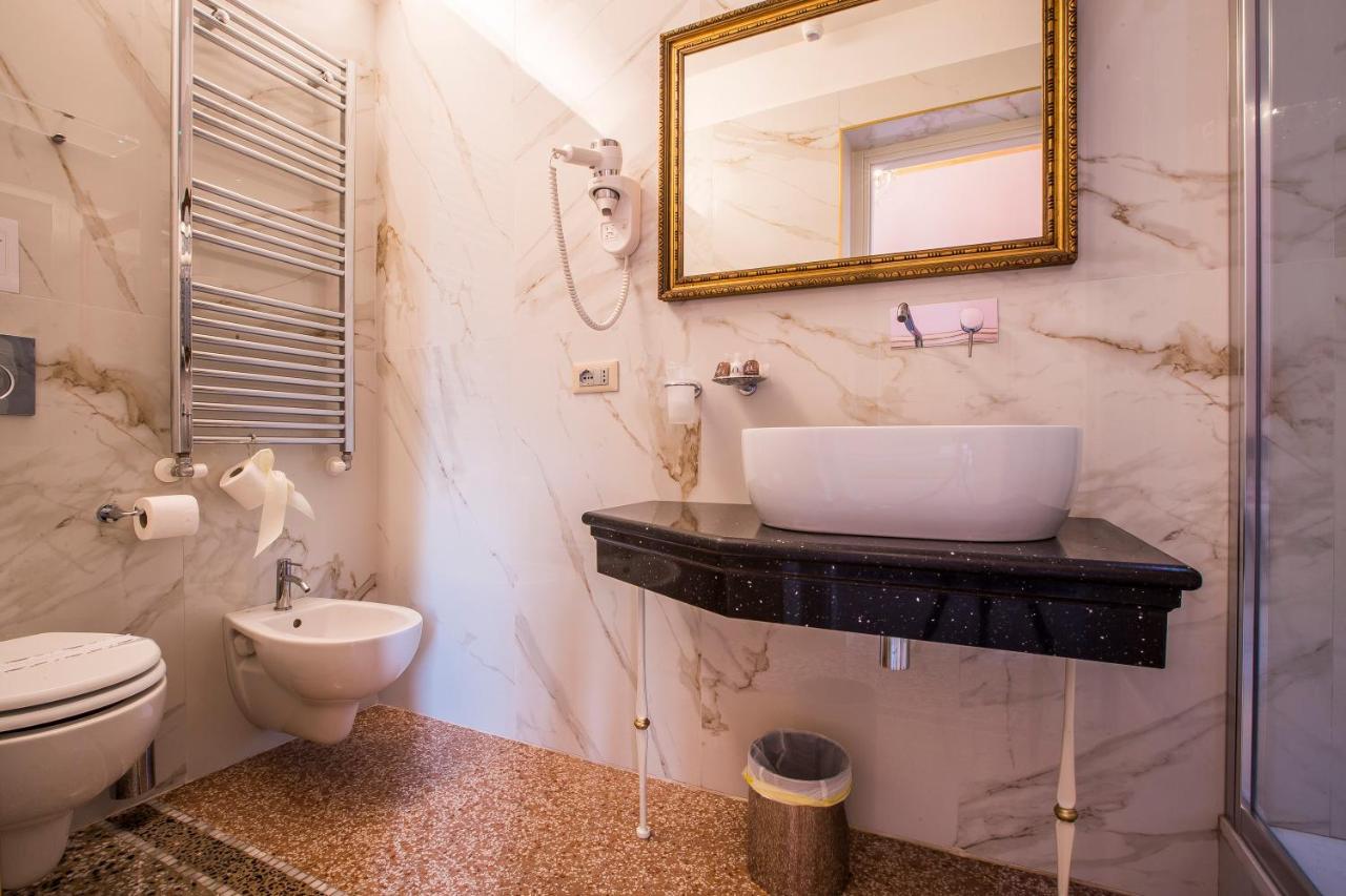 Affittacamere Trastevere Royal Trilussa 4*
