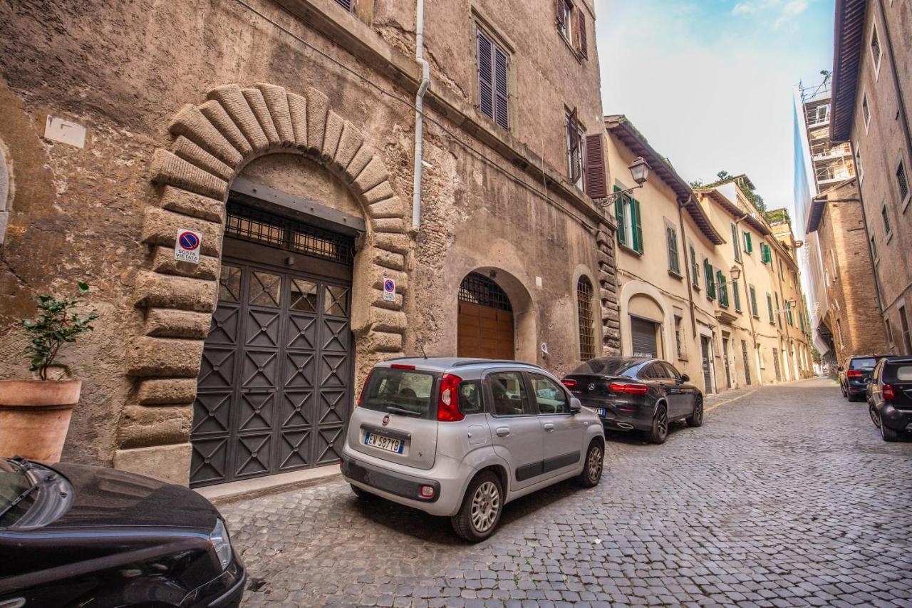 Magenta Luxury Specchi * Roma