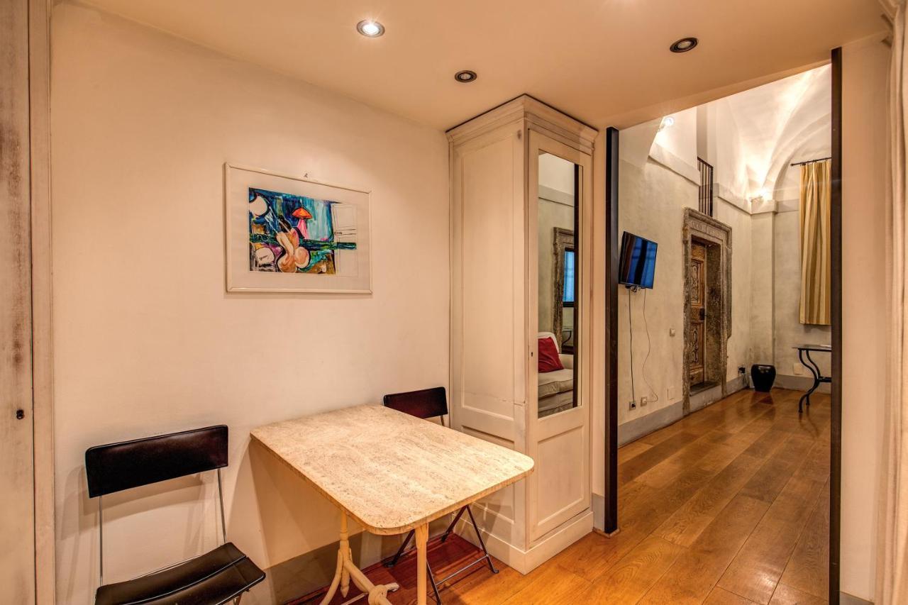 Magenta Luxury Specchi Casa vacanze Roma