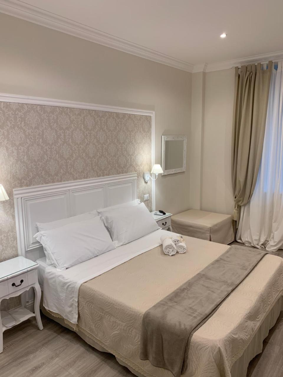Charme & Chic Bed & Breakfast Roma