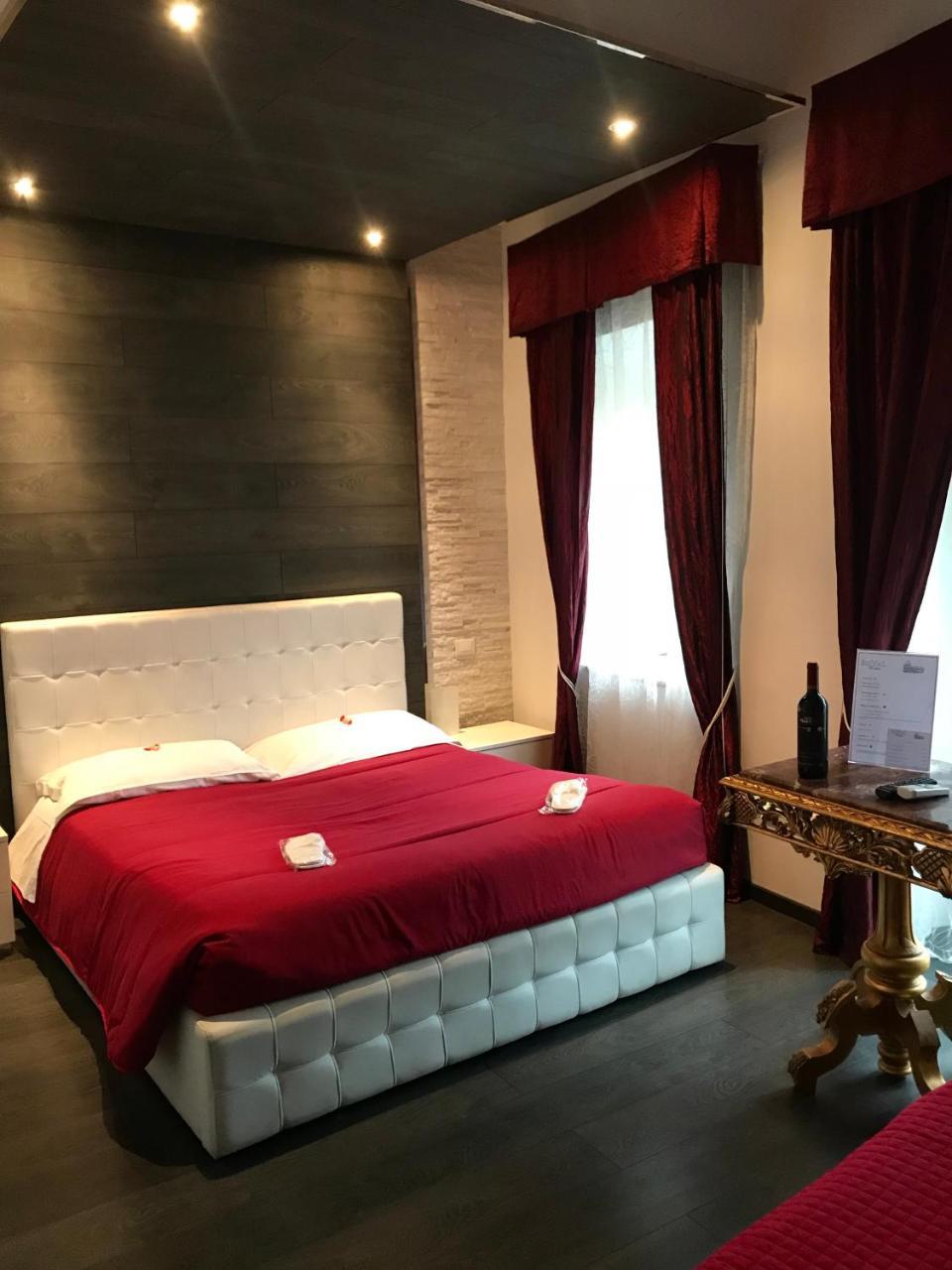 Royal 2* Rome
