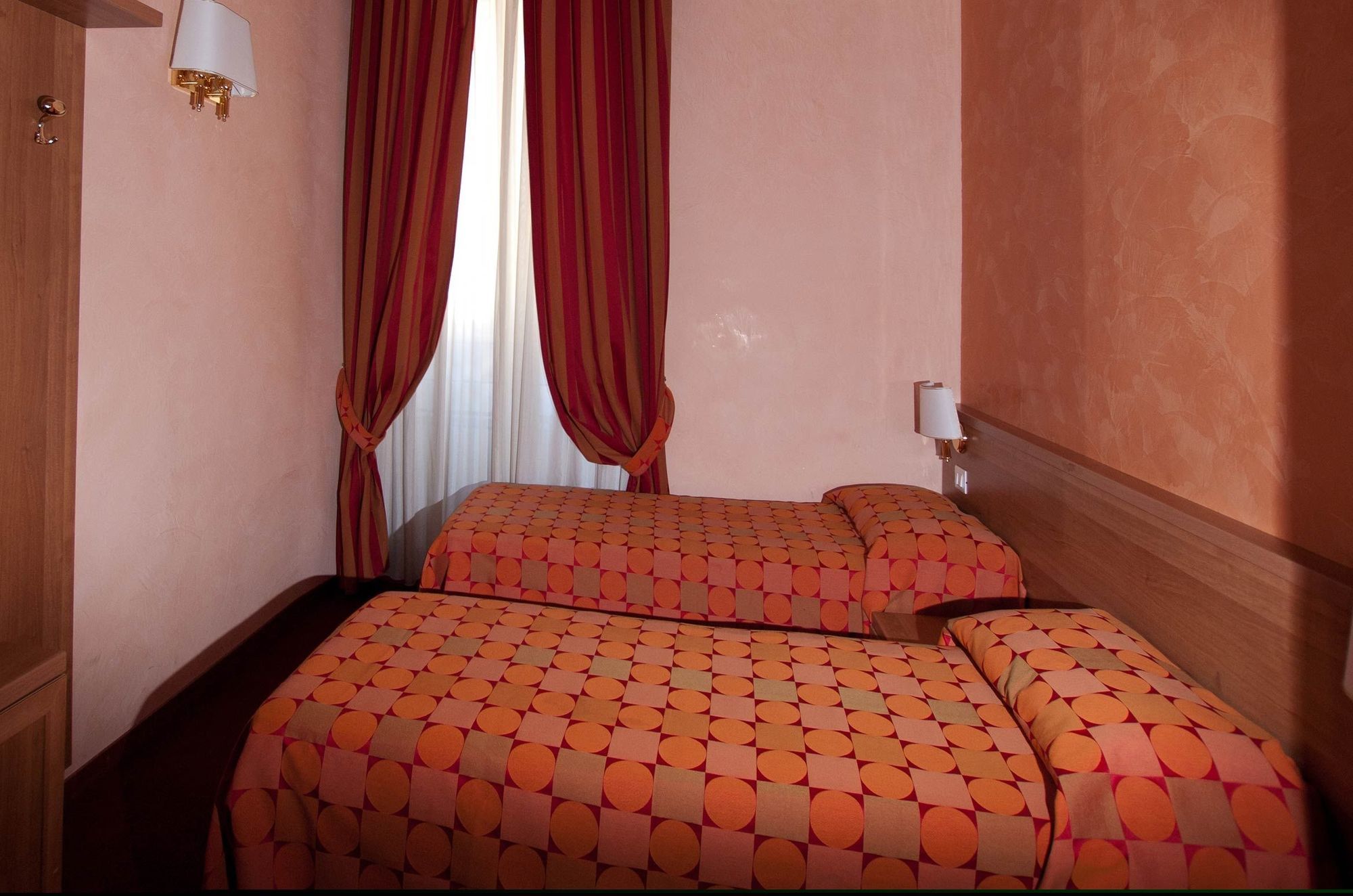 Bed & Breakfast New Morpheus 3*