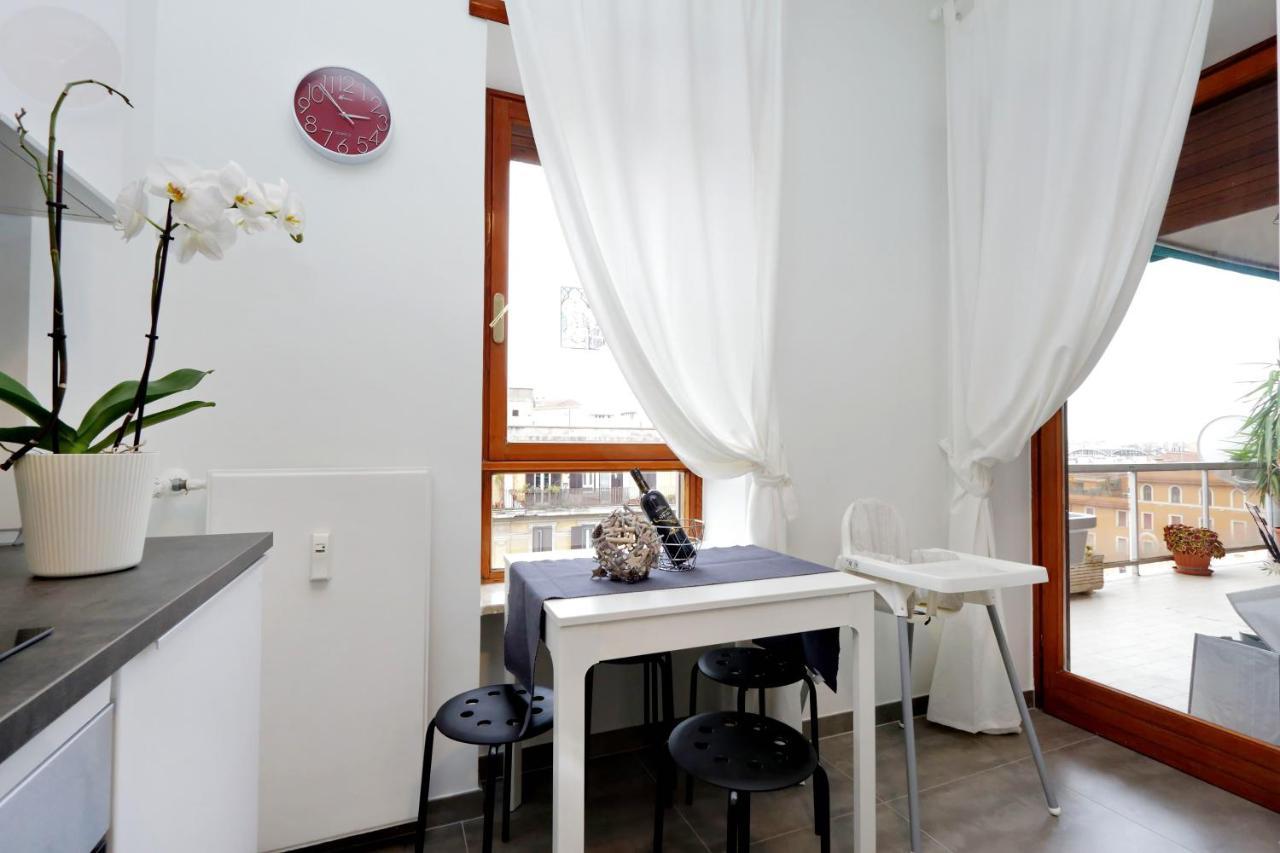 Apartment Ych-trastevere Cozy Flat For 8 People Rome