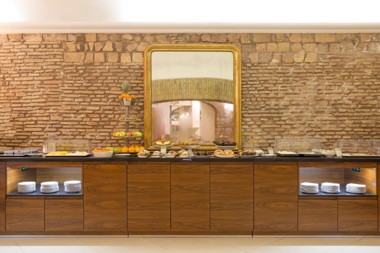 Della Torre Argentina Hotel 3*