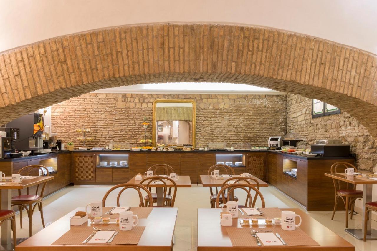 Della Torre Argentina Hotel 3*