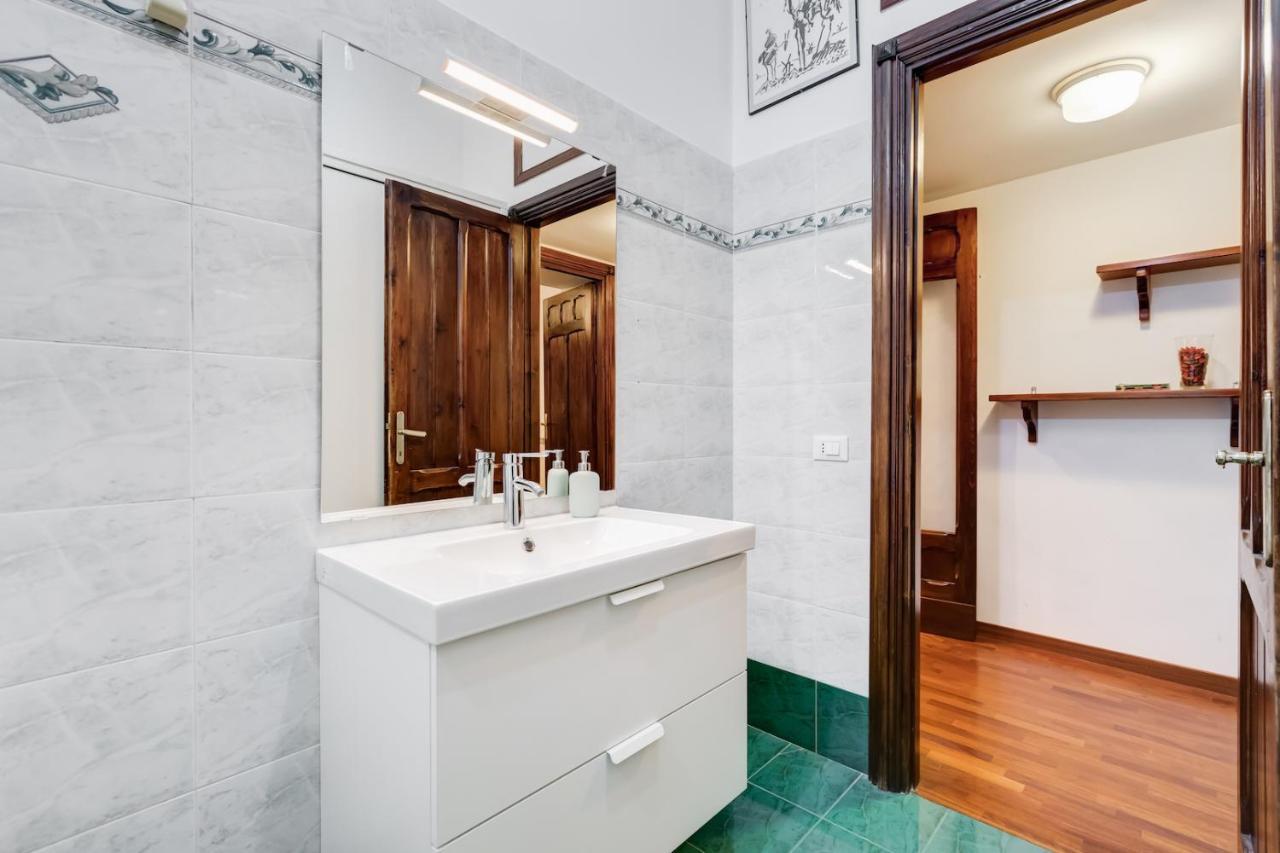 Casa Via Dei Gracchi Apartment *