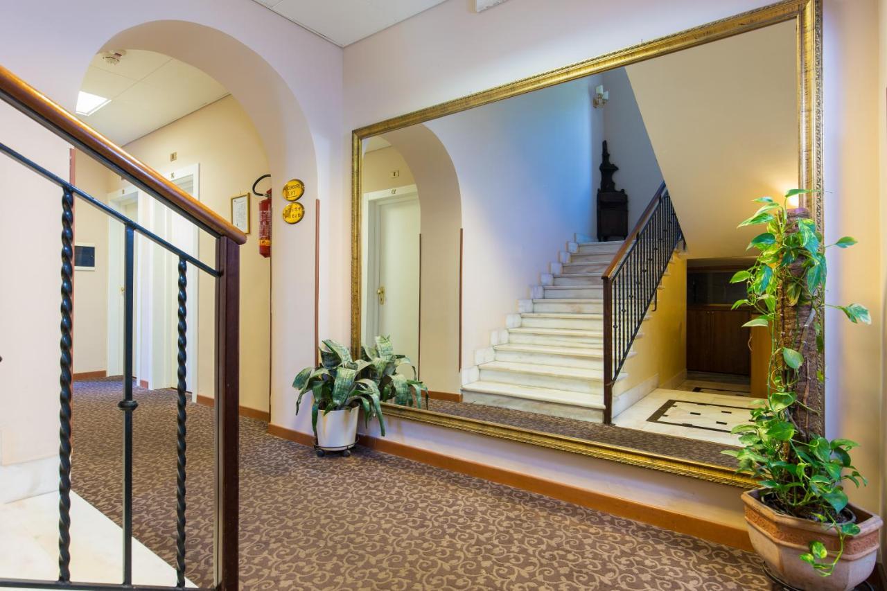 Hotel Arco Di Travertino Rome