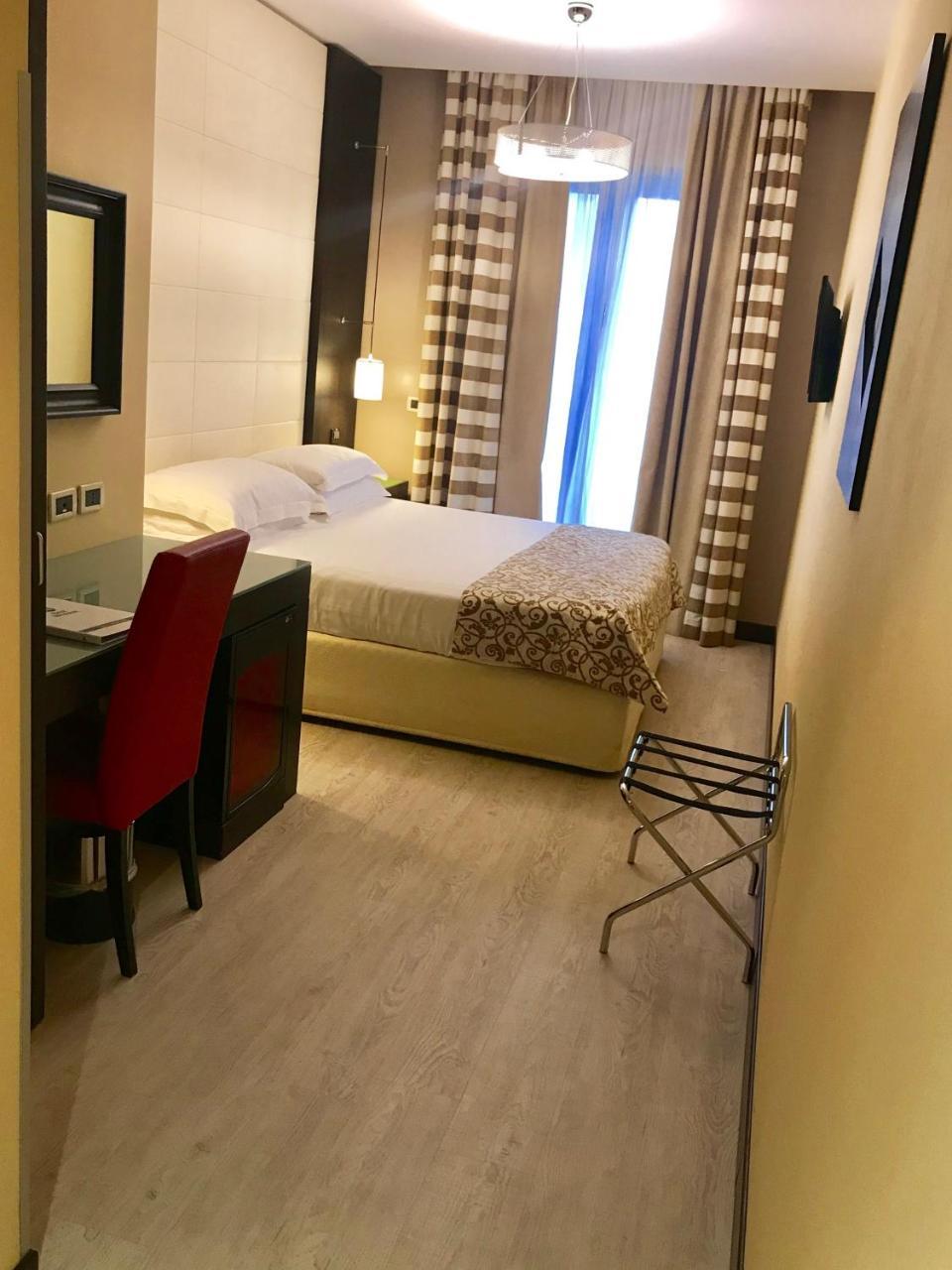 Western Cinemusic Hotel 4*