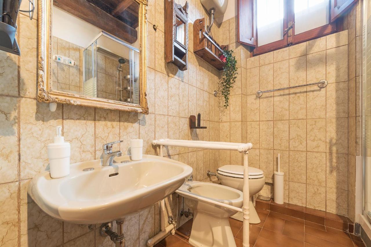 Montecitorio & Pantheon Stylish Flat Apartment Rome