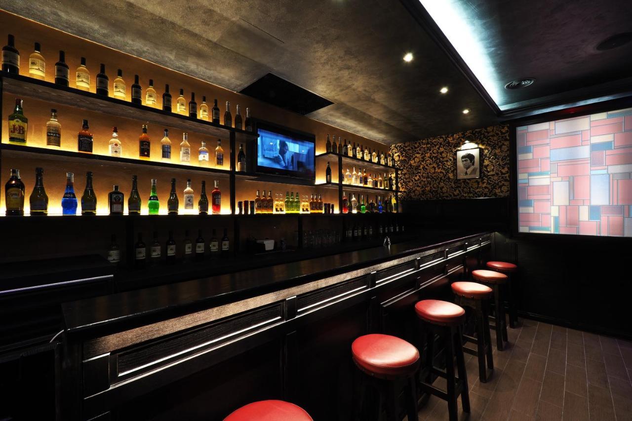 Alessandro Downtown & Bar Hostel *