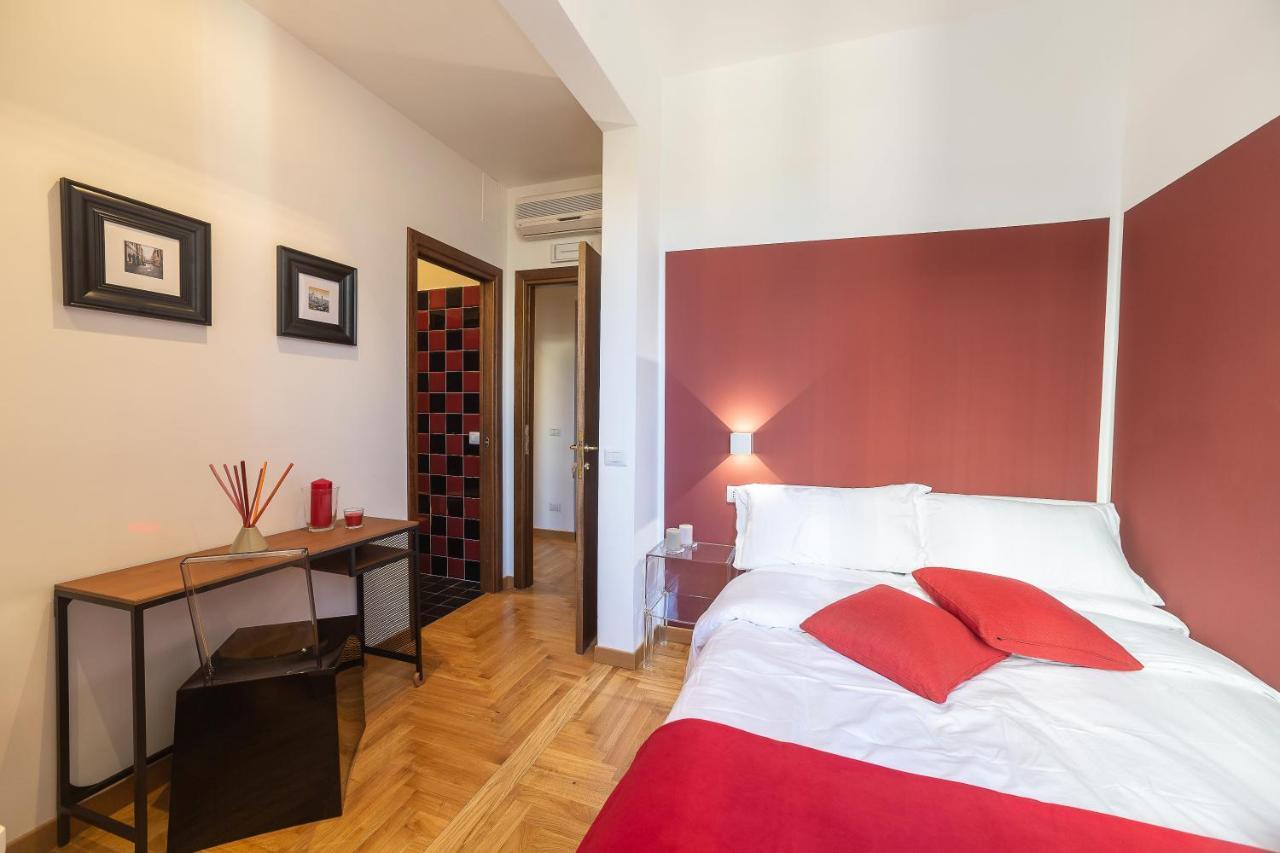 Lombardia40 Luxury 2* Rome