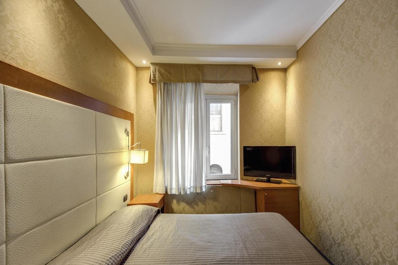 939 3* Rome
