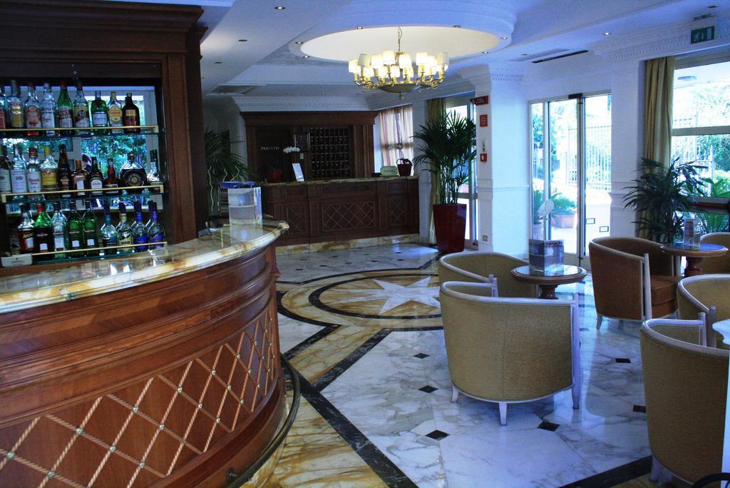 Sunrise Hotel 4*