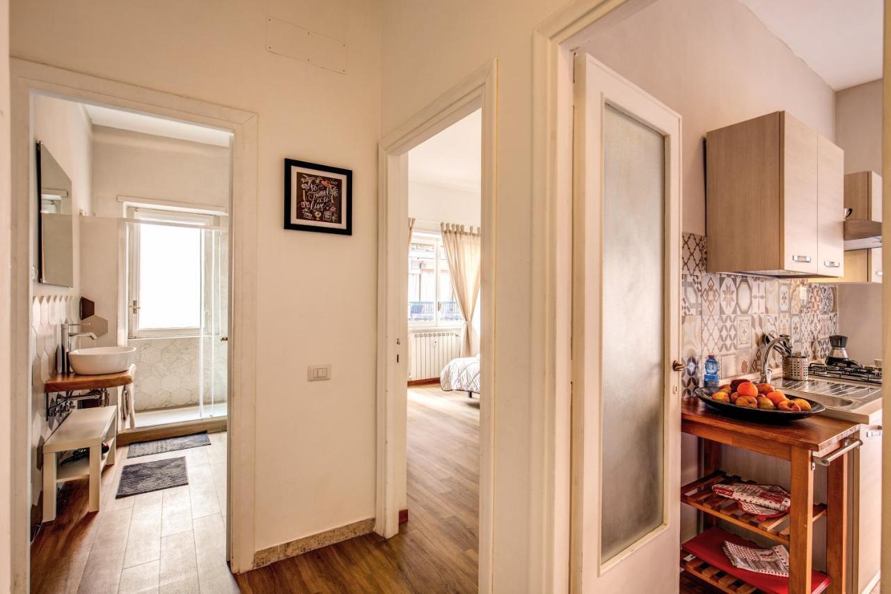 Apartment Aura Paradise Rome