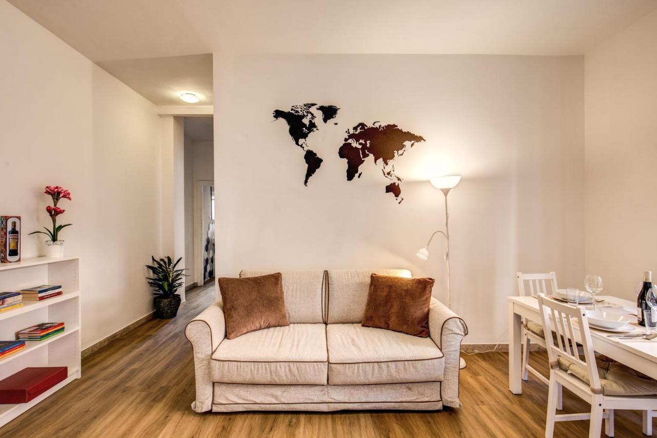 Aura Paradise * Rome