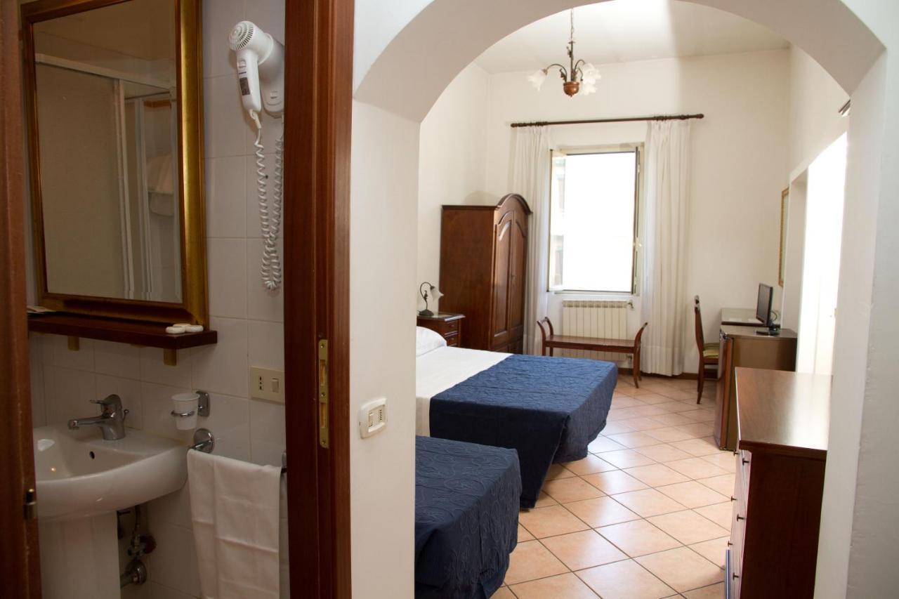 Gaudi Guest house 3*
