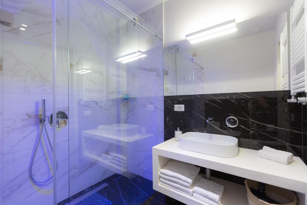 Tritone 125 Guest house 2*