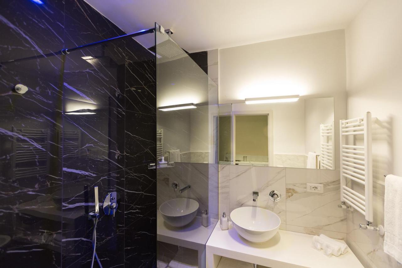 Tritone 125 Guest house