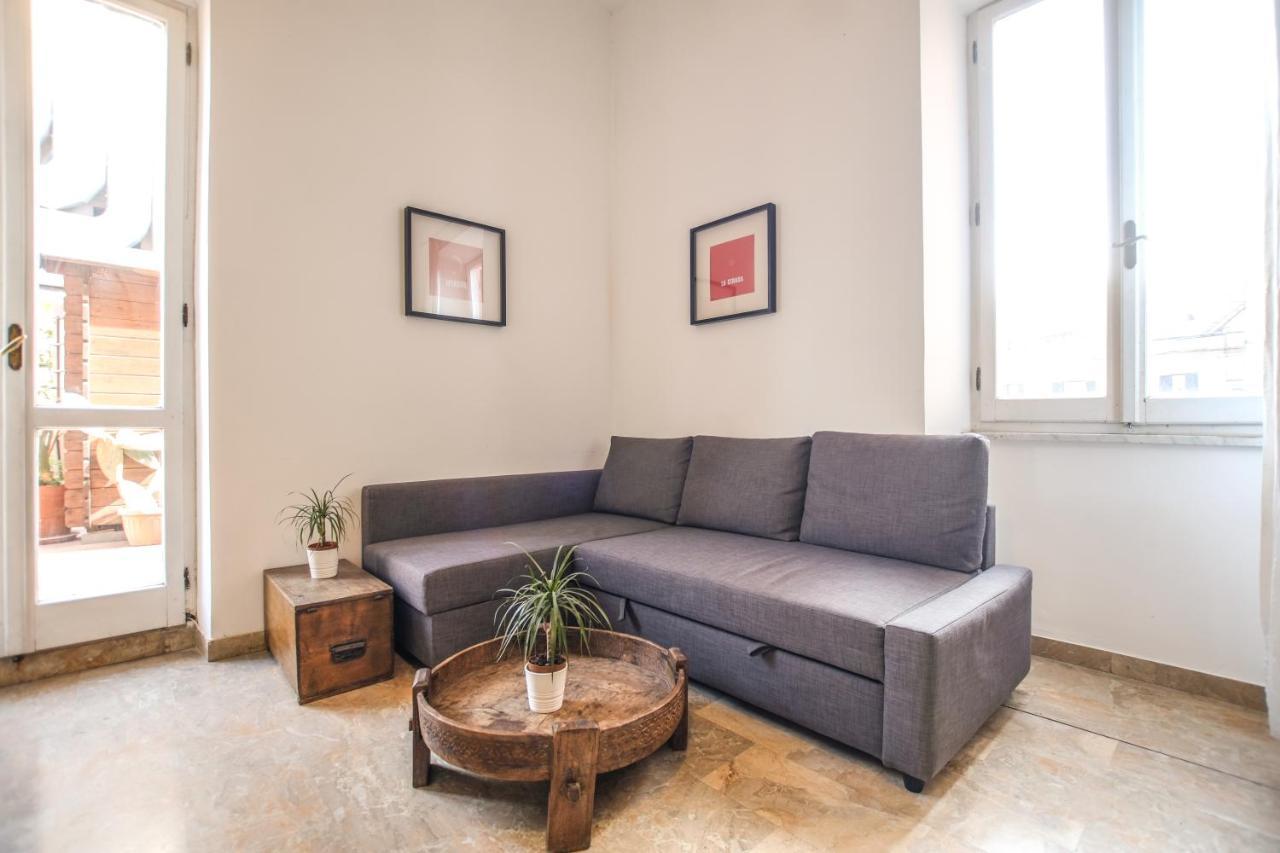 Spacious With Big Terrace At Colosseum Apartment *