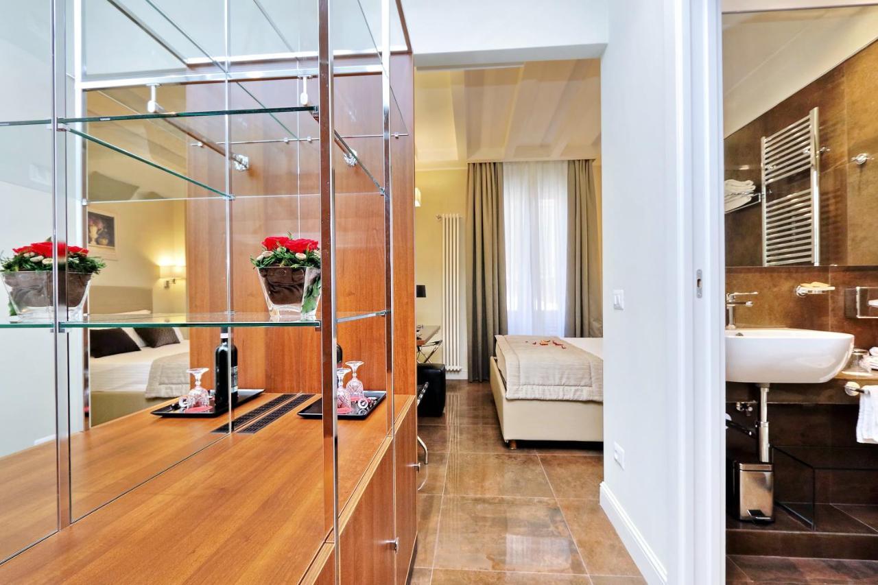 Piazza Venezia Grand Bed & Breakfast Rome