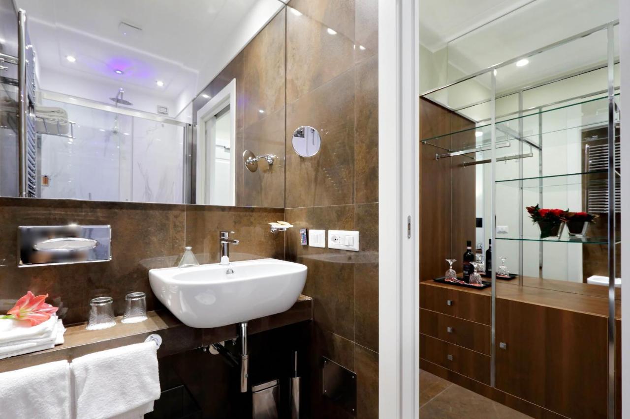 Piazza Venezia Grand Bed & Breakfast Rome