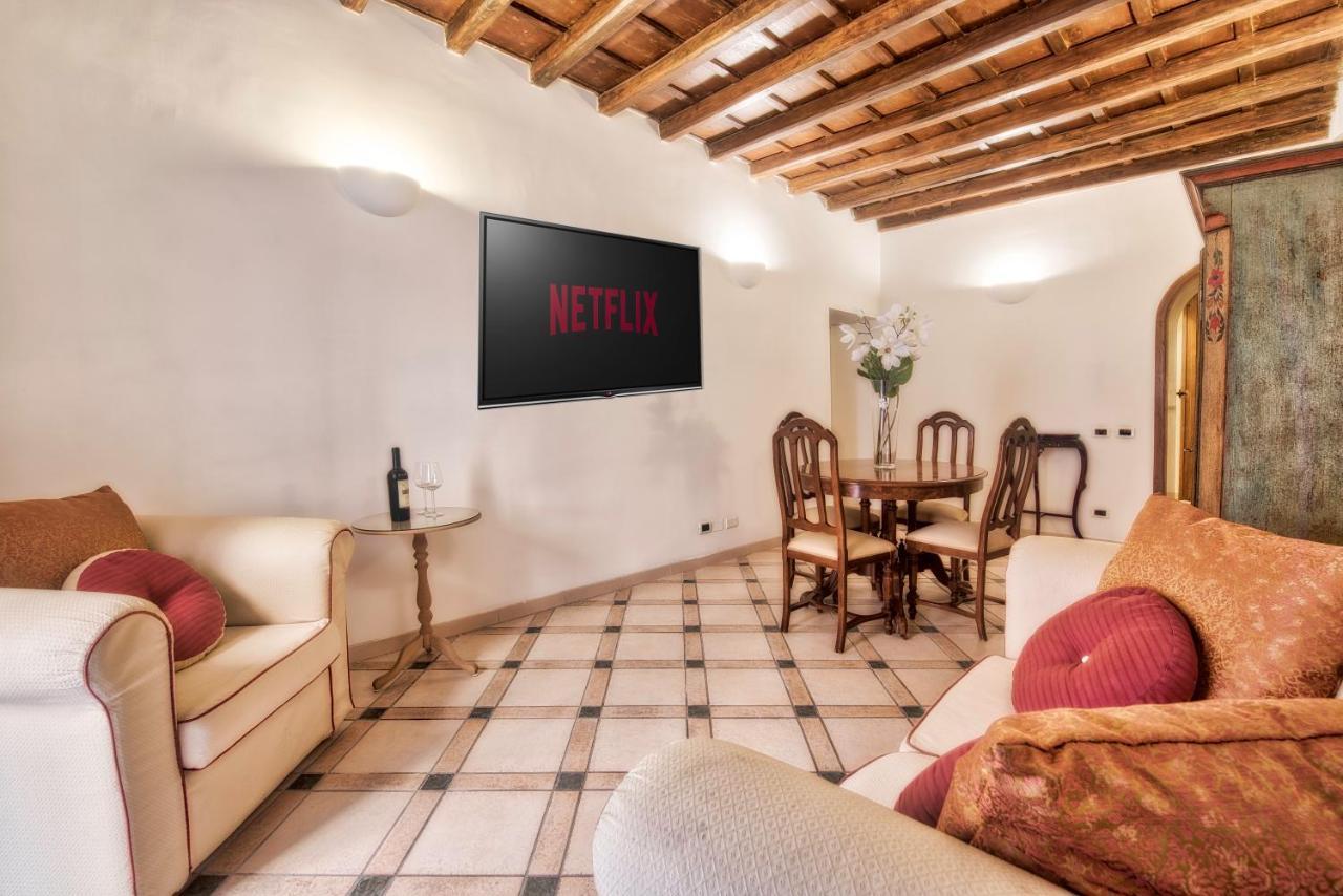 Cozy Navona Apartment Rome