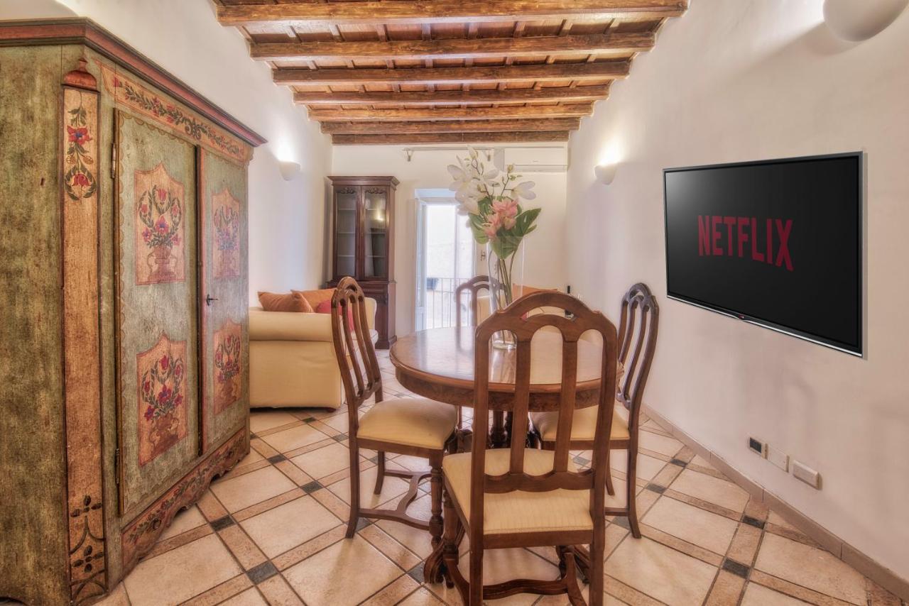 Cozy Navona Apartment *