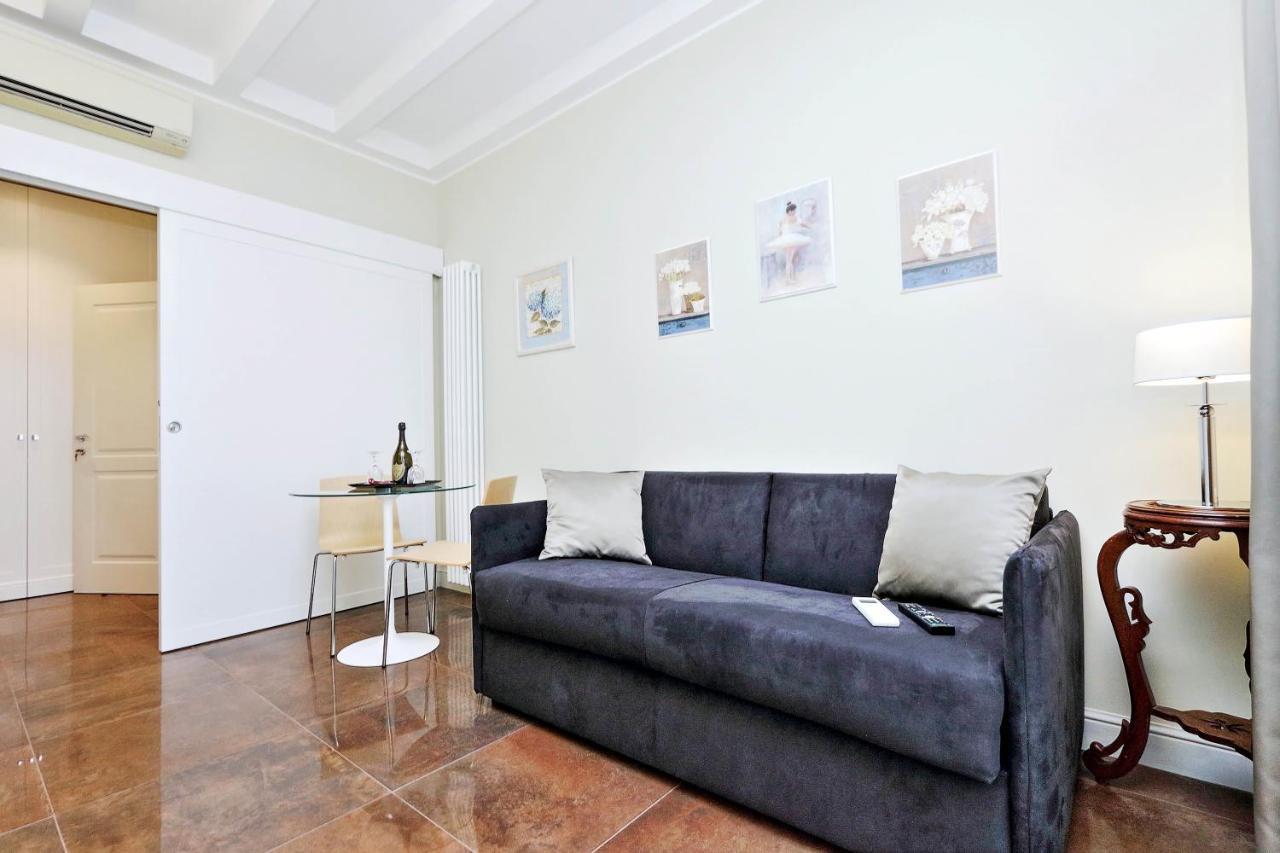 Piazza Venezia Grand Bed & Breakfast 2*