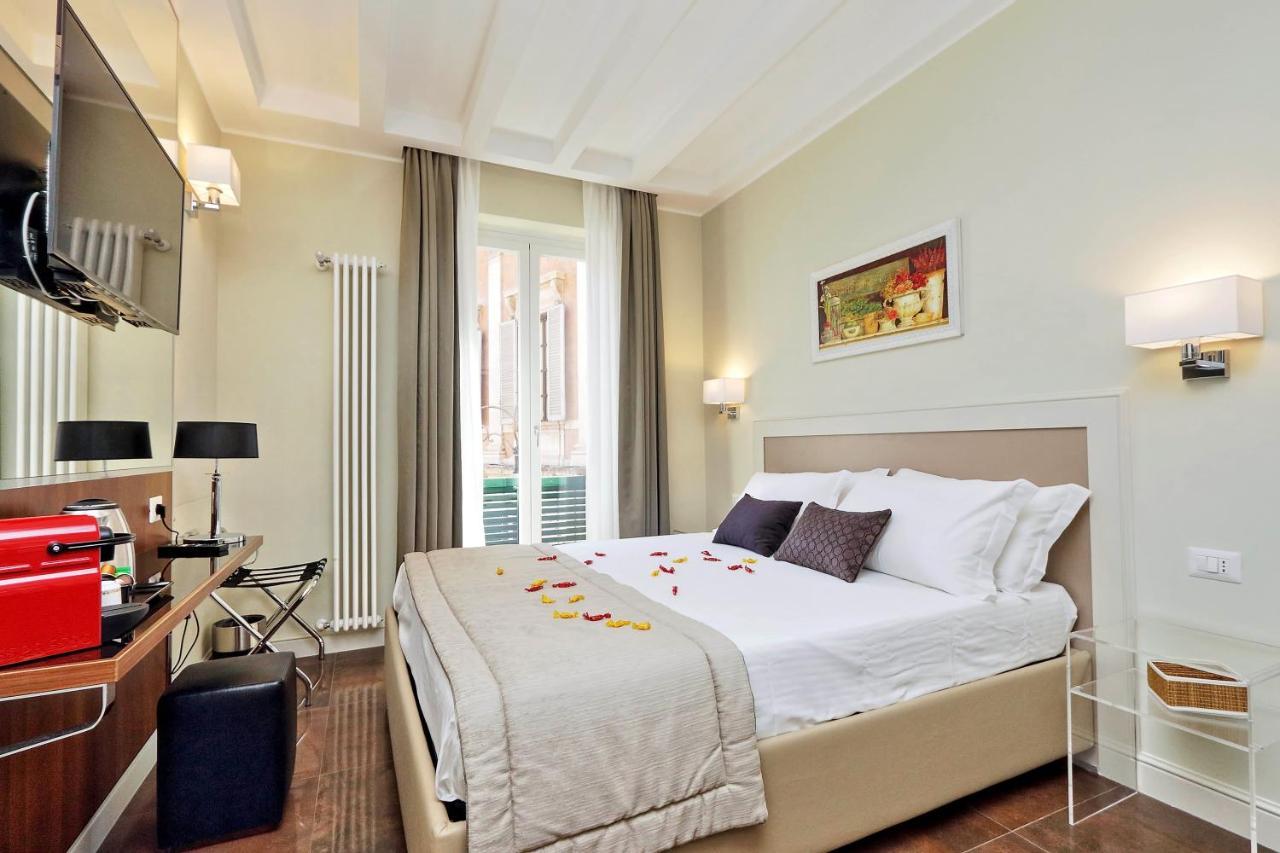 Piazza Venezia Grand Bed & Breakfast 2*