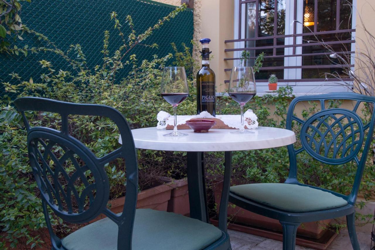 Bed & Breakfast Delle Camerie 2*
