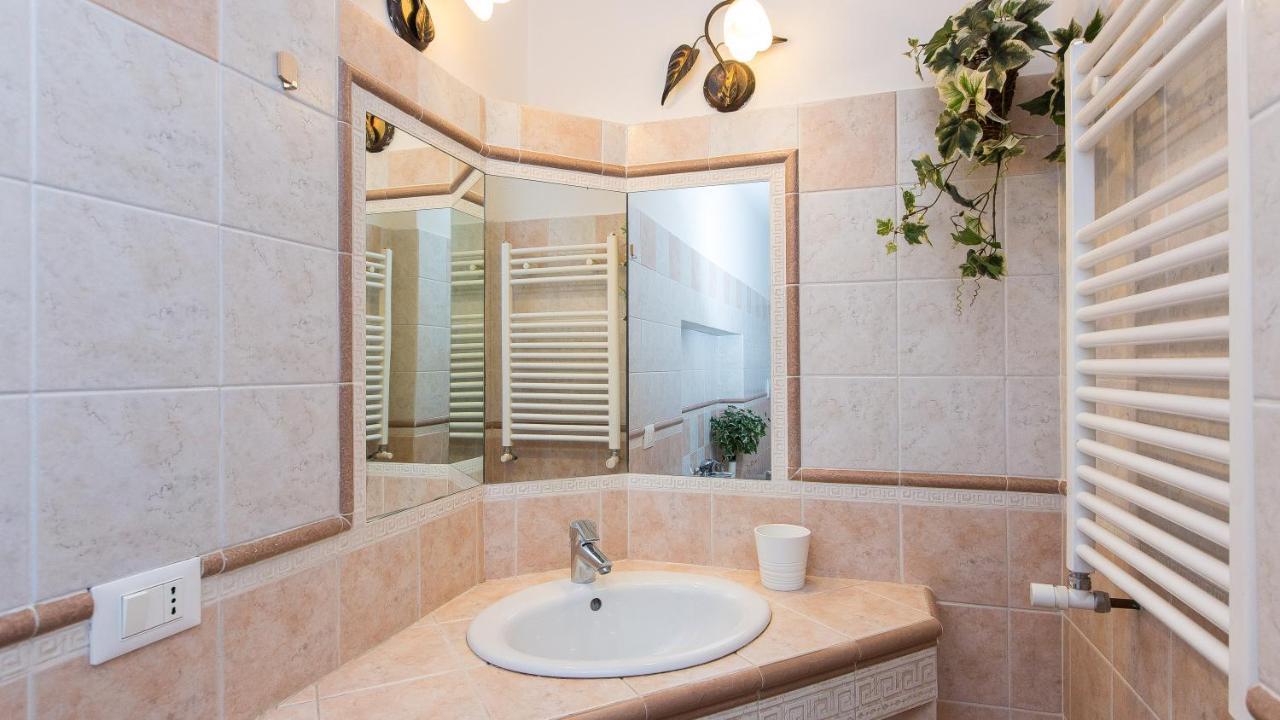 Atheneum By Rental In Rome Apartment