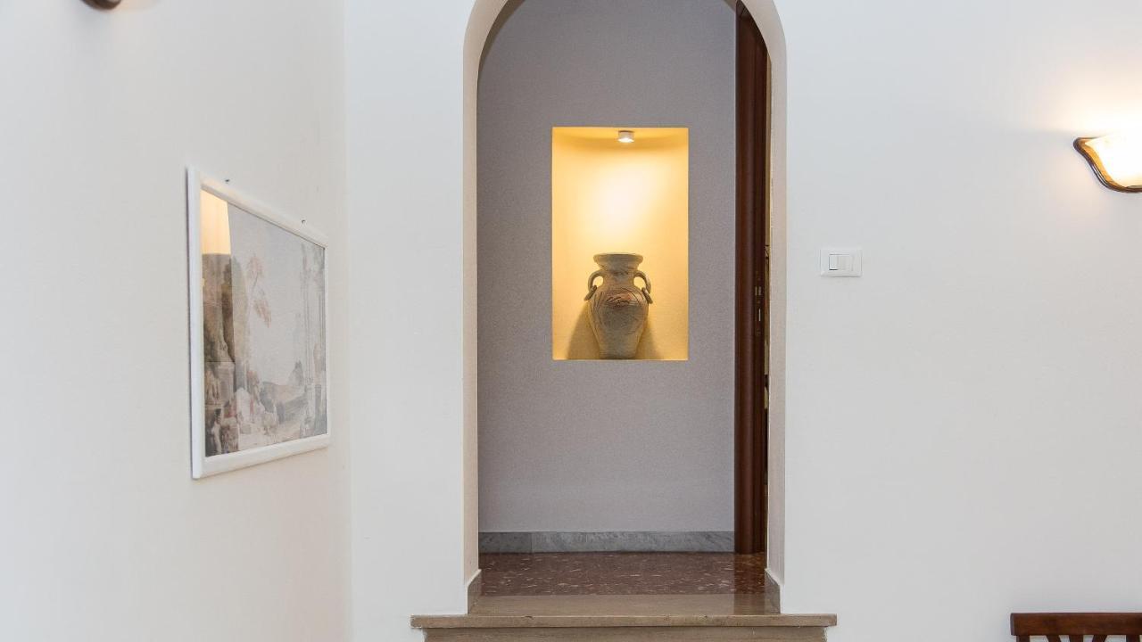 Atheneum By Rental In Rome Apartment Rome