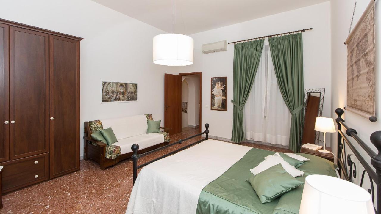 Atheneum By Rental In Rome * Rome