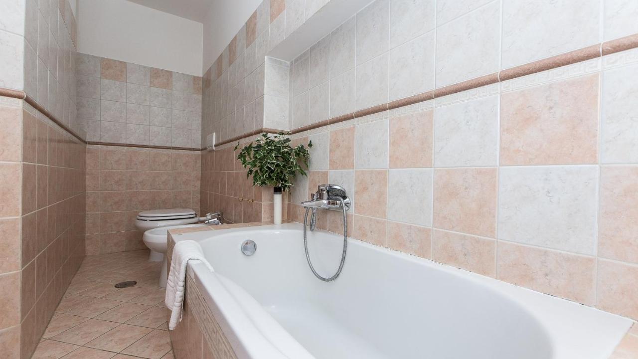 Atheneum By Rental In Rome Rome